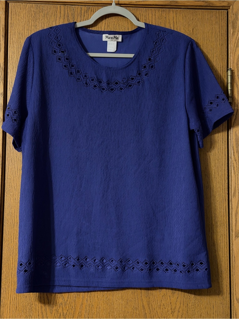 Maxima Women's Vintage Purple Short Sleeve Eyelet Top
